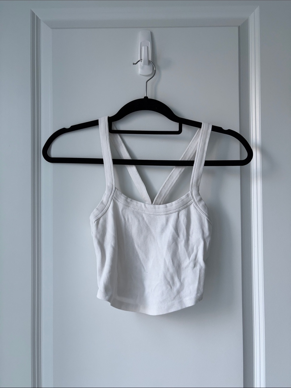 FOREVER 21 White Ribbed Cross Tank Top